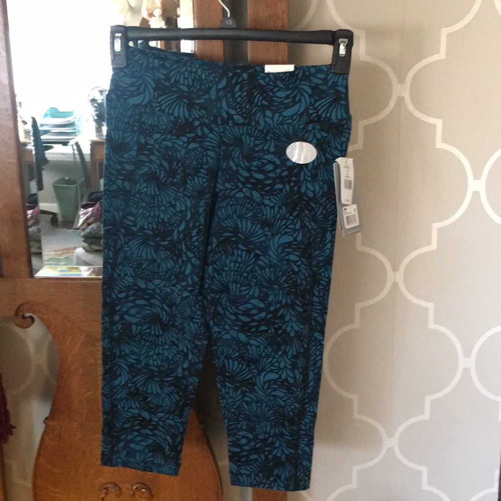 Capri length workout pants